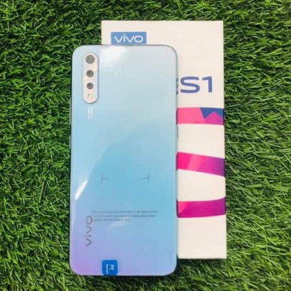 vivo S1